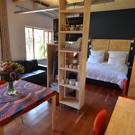 Bed & Breakfast In Hatfield Bed & Breakfast Pretoria Bagian luar foto