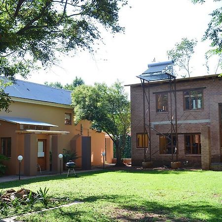 Bed & Breakfast In Hatfield Bed & Breakfast Pretoria Bagian luar foto