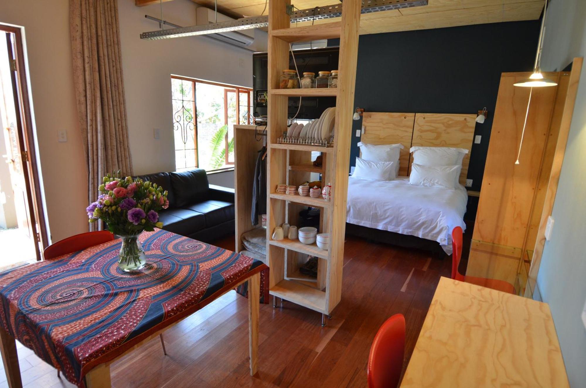 Bed & Breakfast In Hatfield Bed & Breakfast Pretoria Bagian luar foto