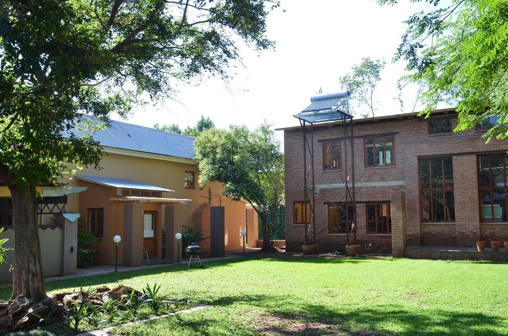 Bed & Breakfast In Hatfield Bed & Breakfast Pretoria Bagian luar foto